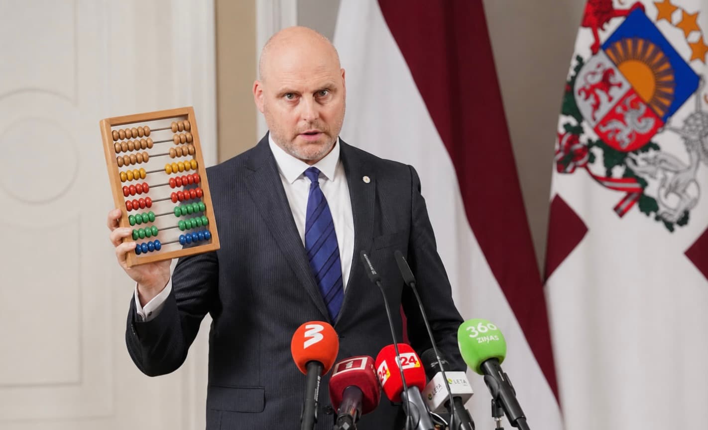 Par pasēdēšanu un miljoniem